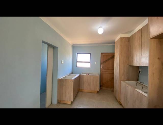 2 BEDROOM HOUSE FOR SALE IN GRAHAMSTOWN RURAL